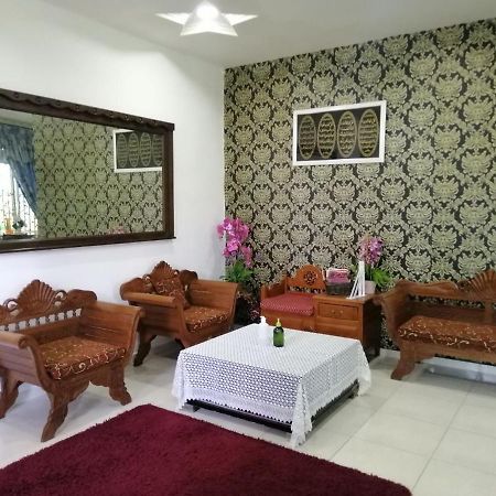 Malacca Hawwa Sara Muslim Homestay מראה חיצוני תמונה