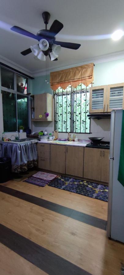 Malacca Hawwa Sara Muslim Homestay מראה חיצוני תמונה