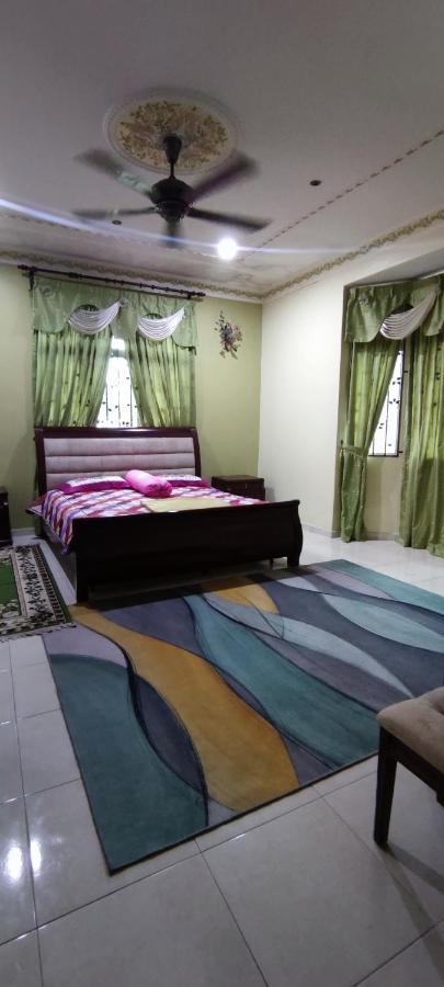 Malacca Hawwa Sara Muslim Homestay מראה חיצוני תמונה